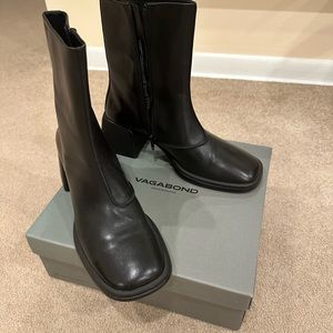 Vagabond shoemakers Ansie black booties. Size 41